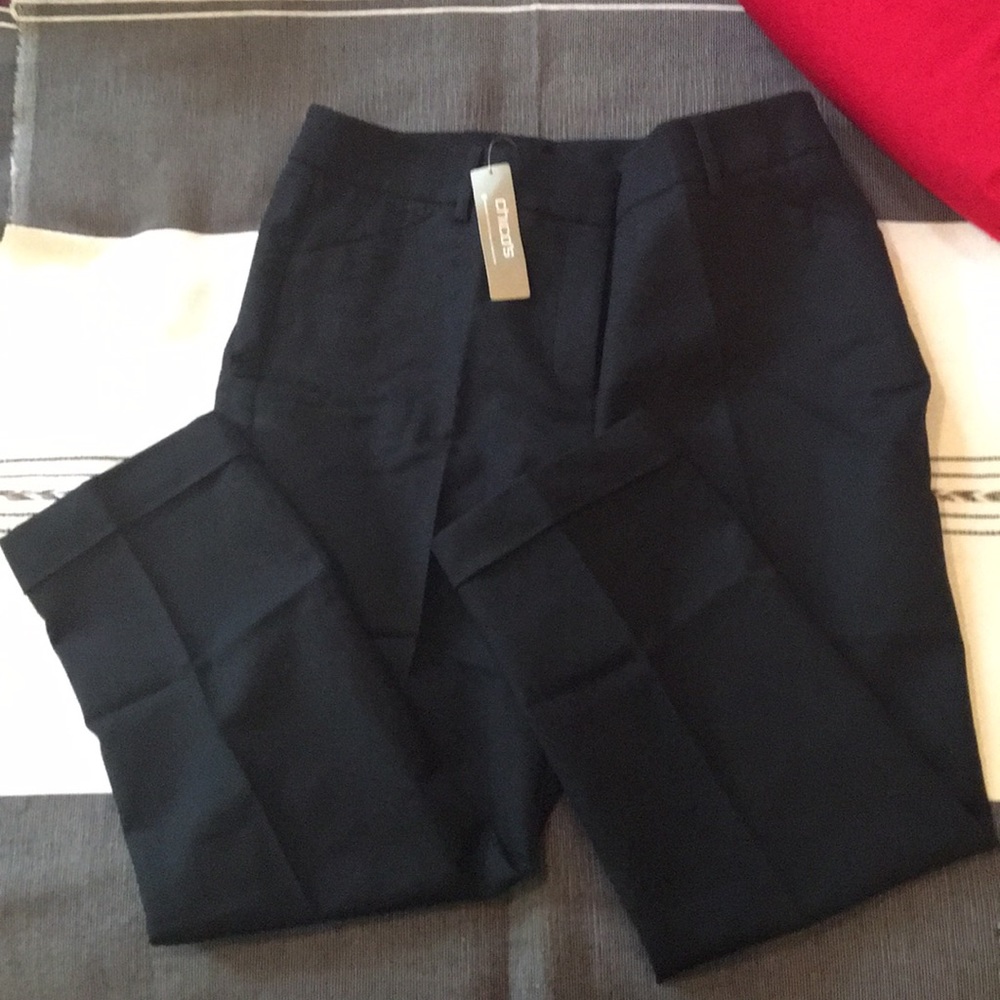 Chico’s So Slimming Crop Pant Black
